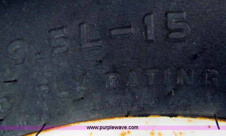 image for item I7037 2002 Hesston 4790 large square baler