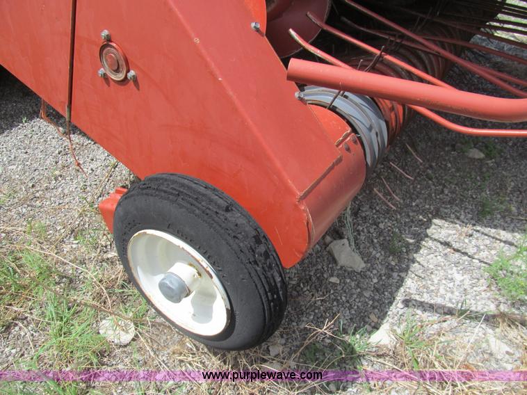 image for item I7037 2002 Hesston 4790 large square baler