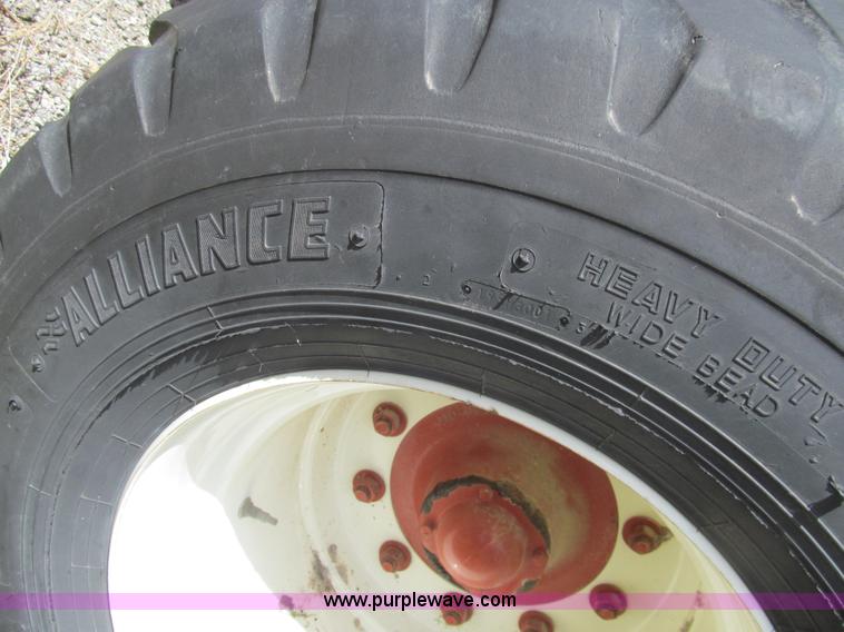 image for item I7037 2002 Hesston 4790 large square baler