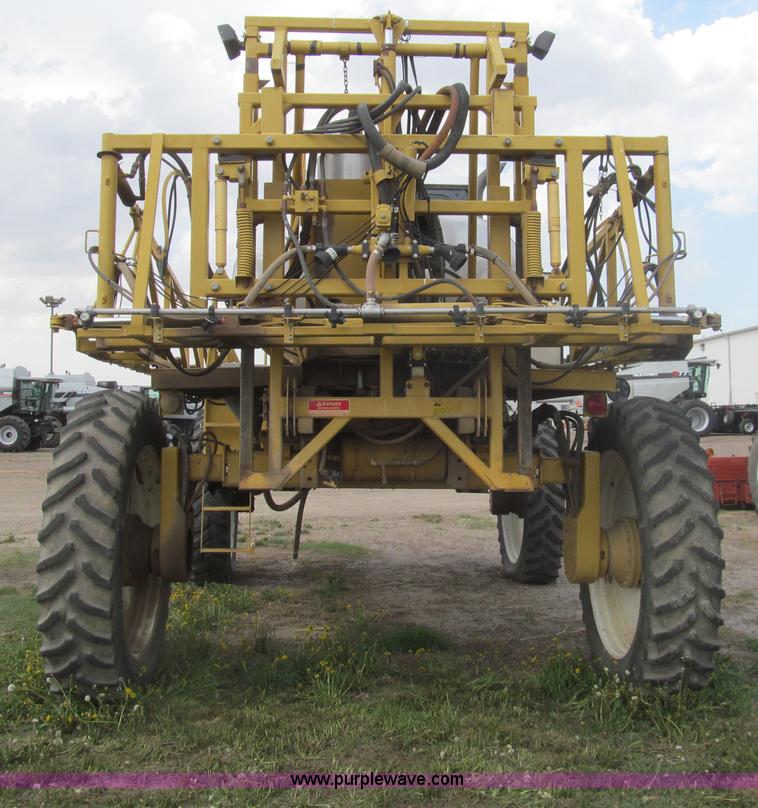 image for item I7038 1995 Ag-Chem RoGator 854 self-propelled sprayer