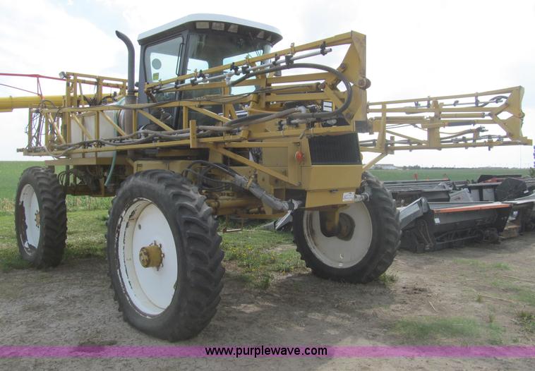 image for item I7038 1995 Ag-Chem RoGator 854 self-propelled sprayer