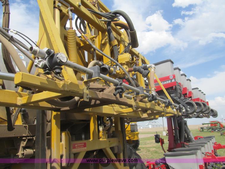 image for item I7038 1995 Ag-Chem RoGator 854 self-propelled sprayer