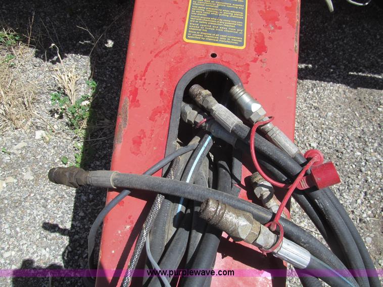 image for item I7075 AGCO White 6100 planter