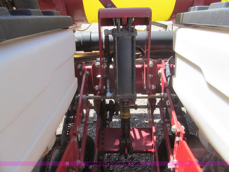 image for item I7075 AGCO White 6100 planter