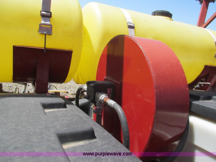 image for item I7075 AGCO White 6100 planter