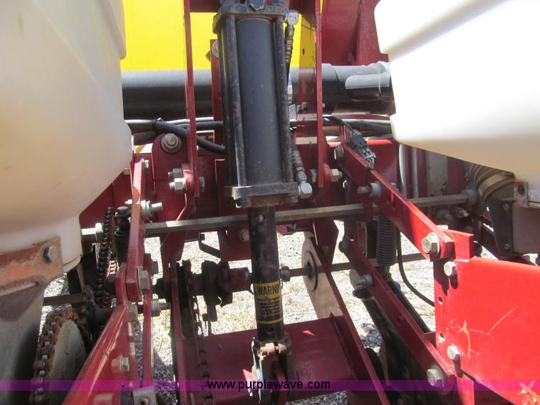 image for item I7075 AGCO White 6100 planter