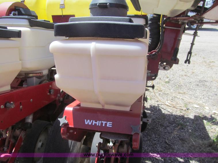 image for item I7075 AGCO White 6100 planter