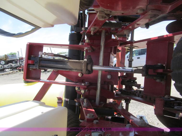 image for item I7075 AGCO White 6100 planter