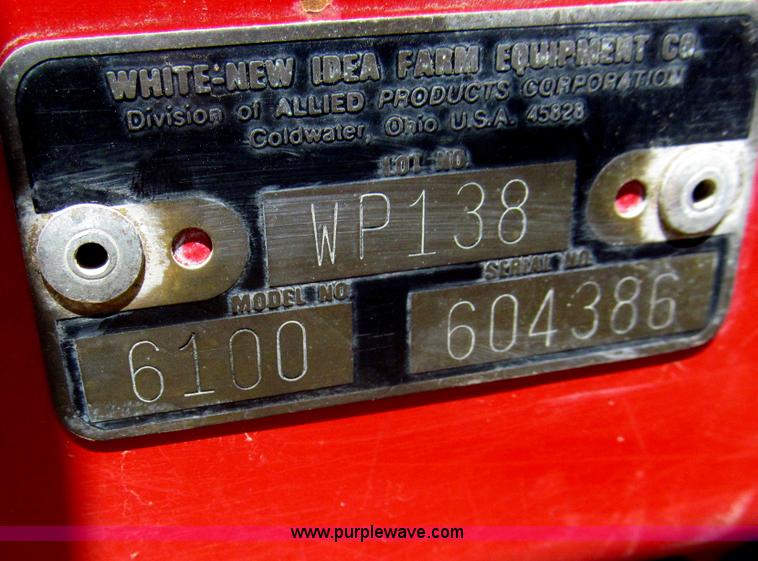 image for item I7075 AGCO White 6100 planter