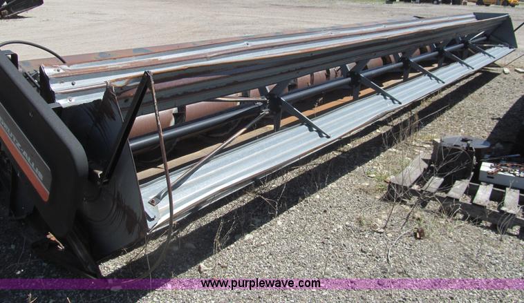 image for item I7076 Gleaner 327 rigid head