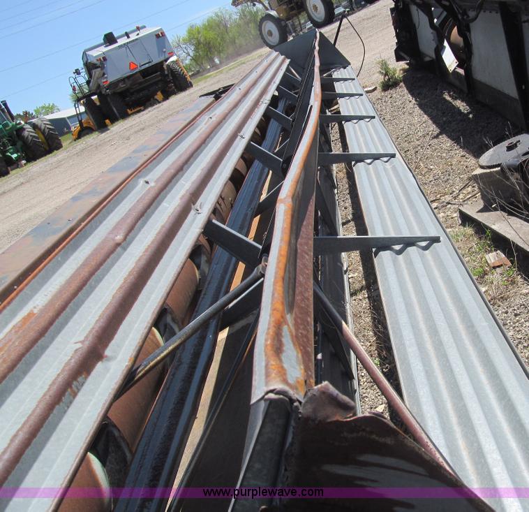 image for item I7076 Gleaner 327 rigid head