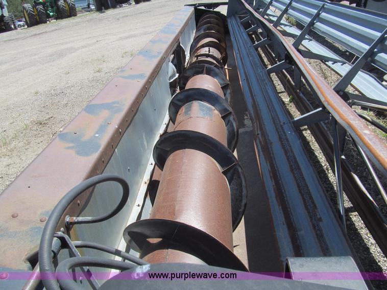 image for item I7076 Gleaner 327 rigid head