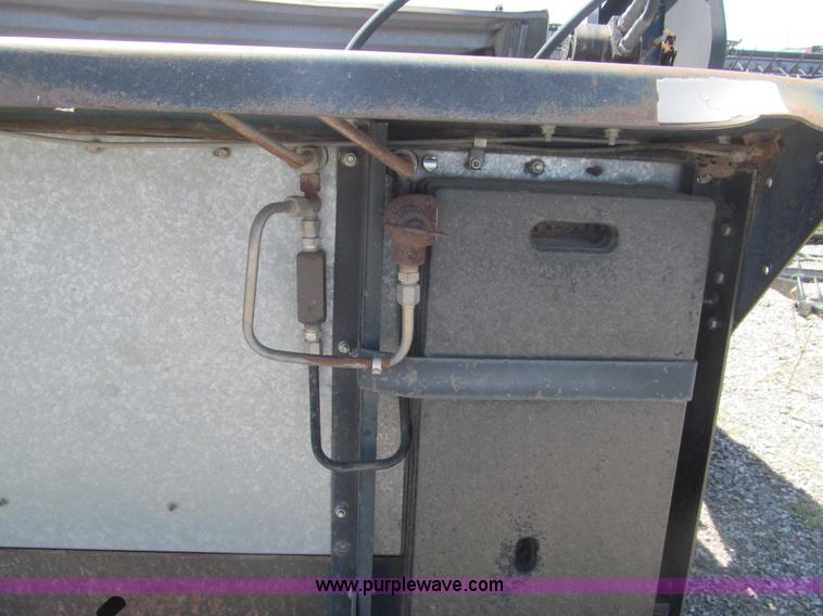 image for item I7076 Gleaner 327 rigid head