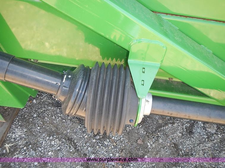 image for item J3232 2009 John Deere 612C corn head