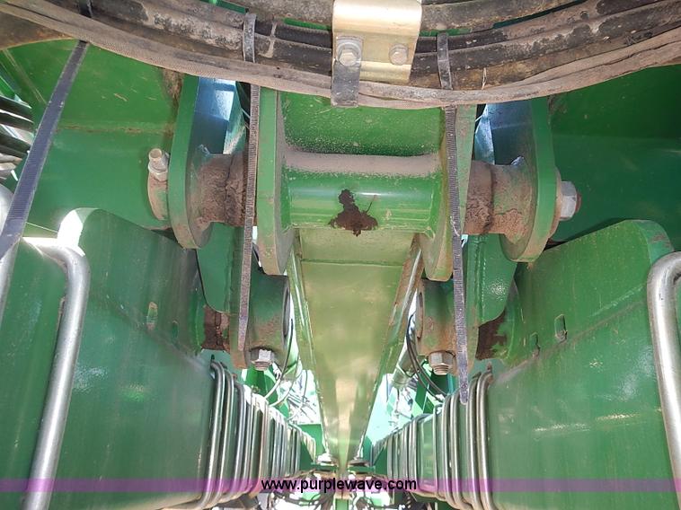 image for item J3248 2007 Great Plains YP1625-32TR twin row planter
