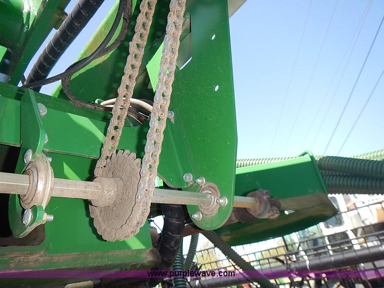 image for item J3248 2007 Great Plains YP1625-32TR twin row planter