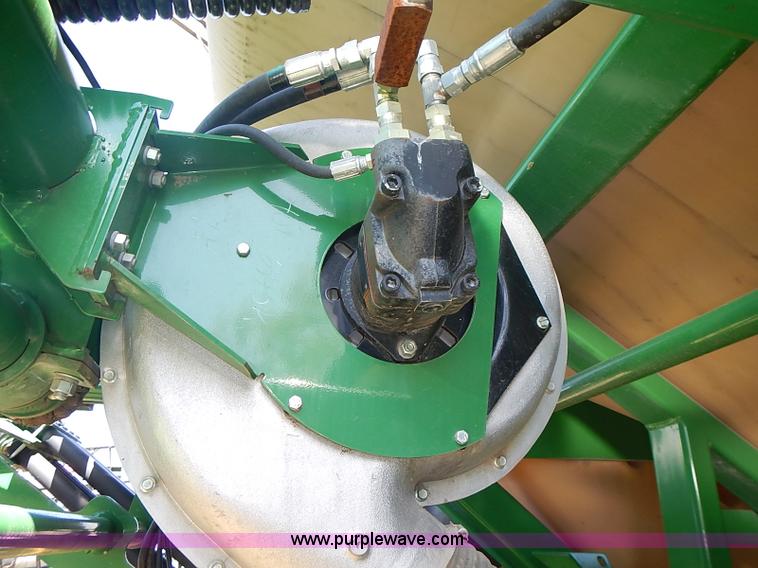 image for item J3248 2007 Great Plains YP1625-32TR twin row planter