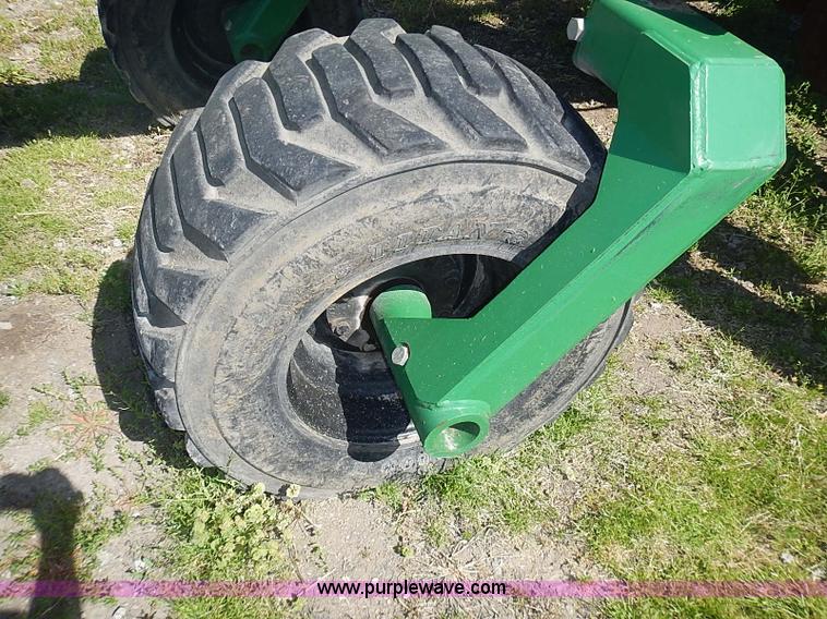 image for item J3248 2007 Great Plains YP1625-32TR twin row planter
