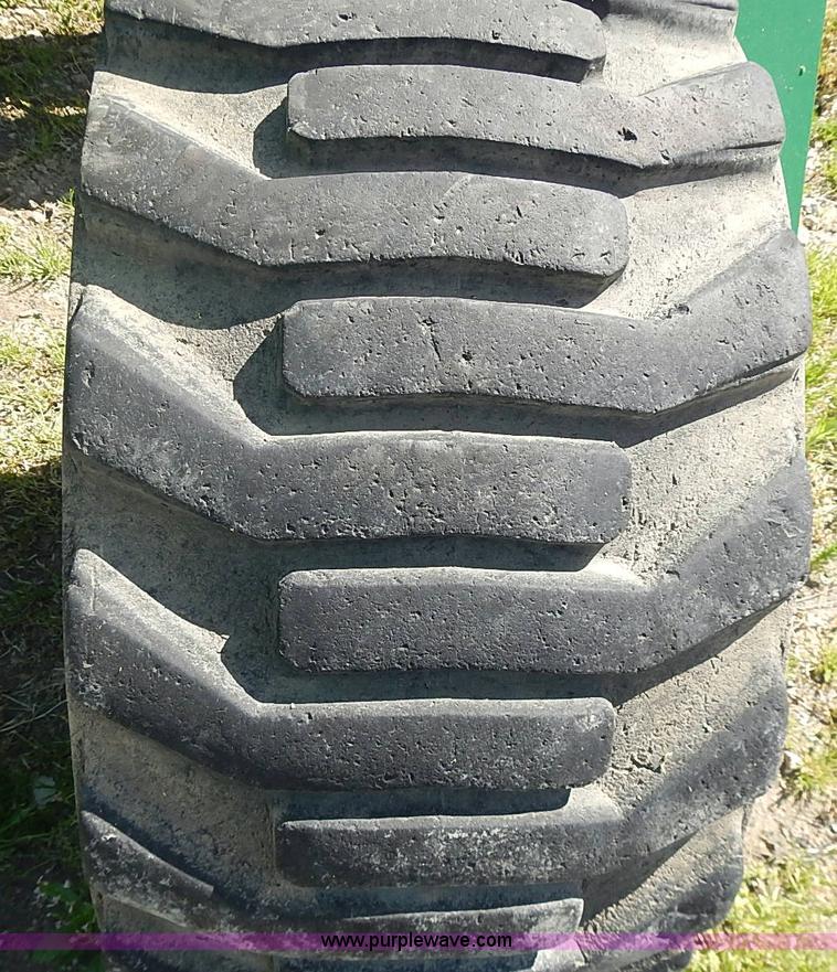 image for item J3248 2007 Great Plains YP1625-32TR twin row planter