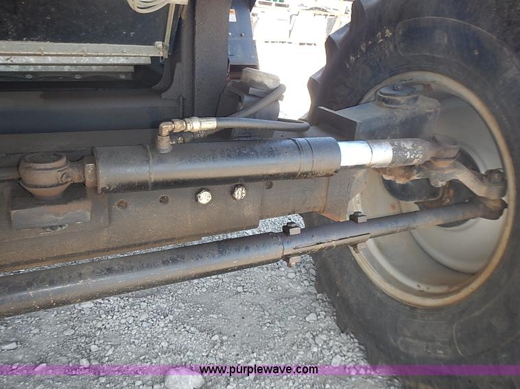 image for item J3249 1992 Gleaner R72 combine