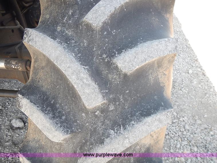 image for item J3249 1992 Gleaner R72 combine