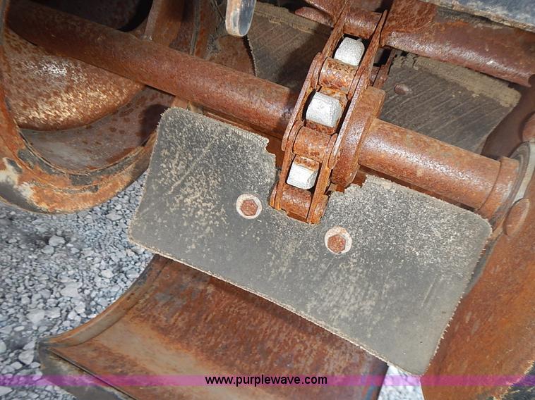 image for item J3249 1992 Gleaner R72 combine