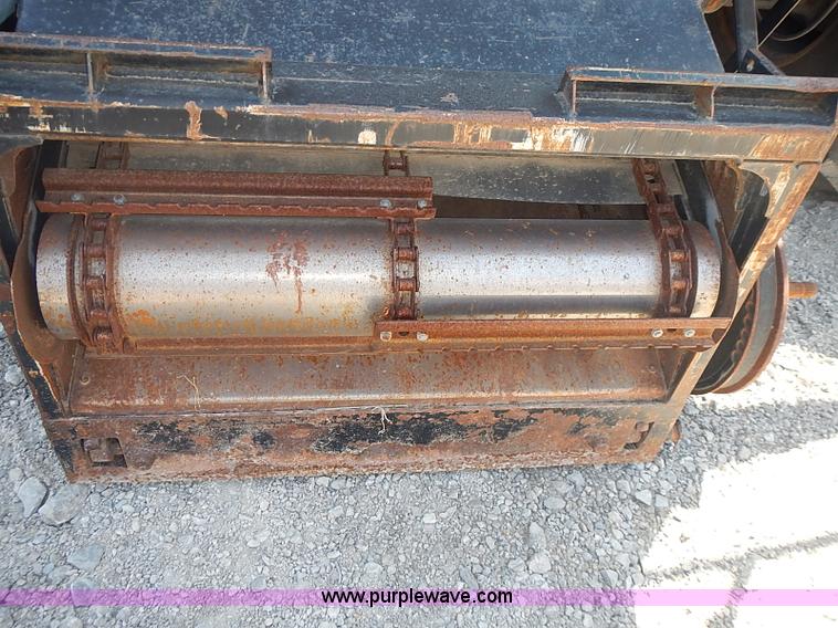 image for item J3249 1992 Gleaner R72 combine