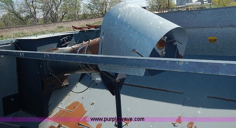 image for item J3250 1991 Gleaner R60 combine