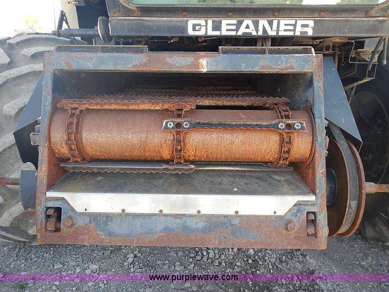 image for item J3250 1991 Gleaner R60 combine