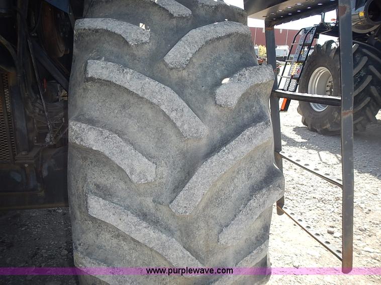 image for item J3250 1991 Gleaner R60 combine