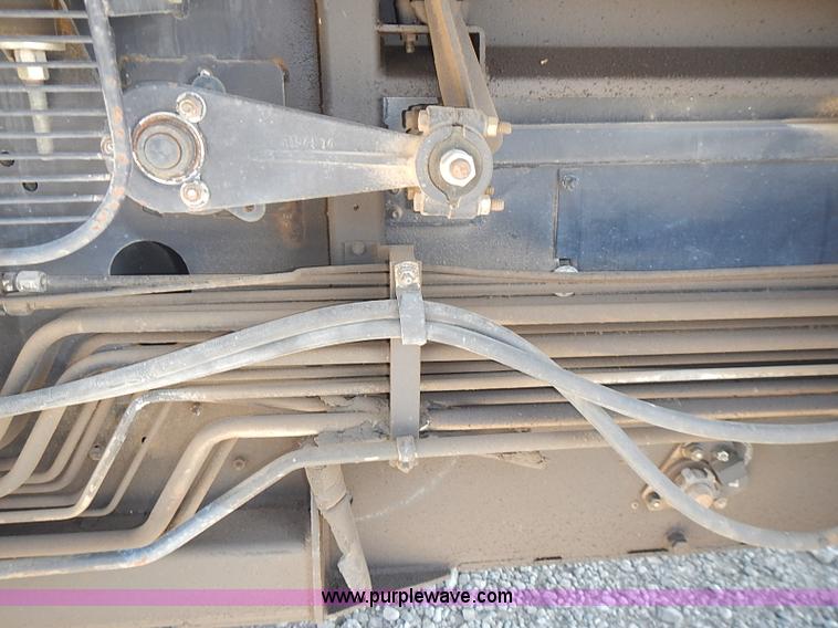 image for item J3250 1991 Gleaner R60 combine