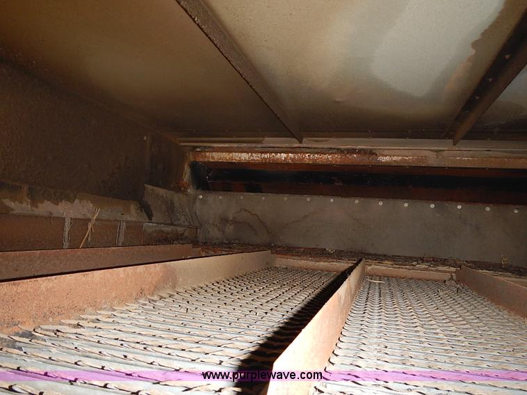 image for item J3250 1991 Gleaner R60 combine