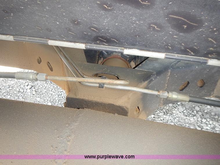 image for item J3250 1991 Gleaner R60 combine