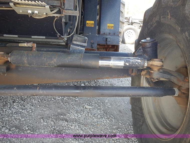 image for item J3250 1991 Gleaner R60 combine