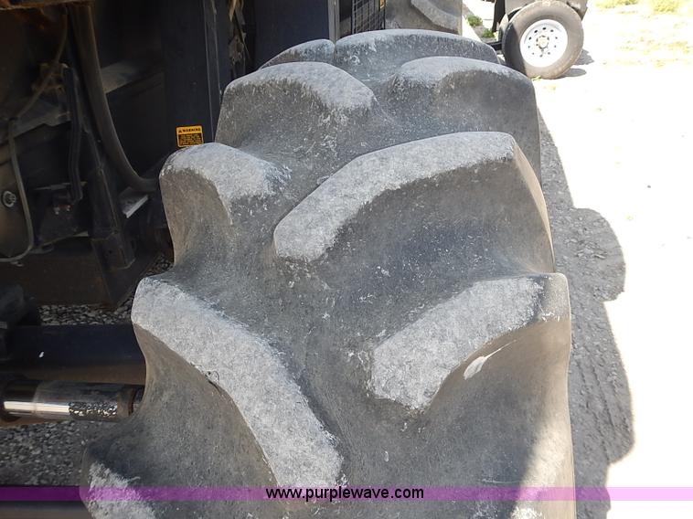 image for item J3250 1991 Gleaner R60 combine