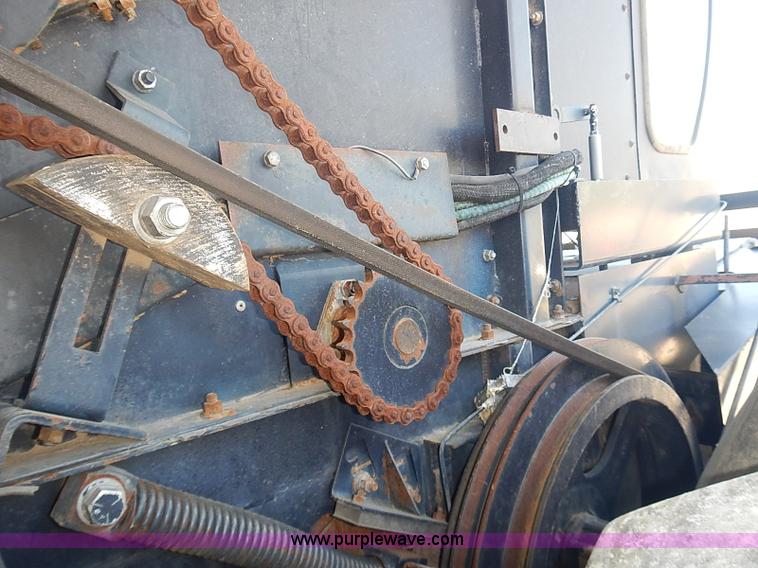 image for item J3250 1991 Gleaner R60 combine