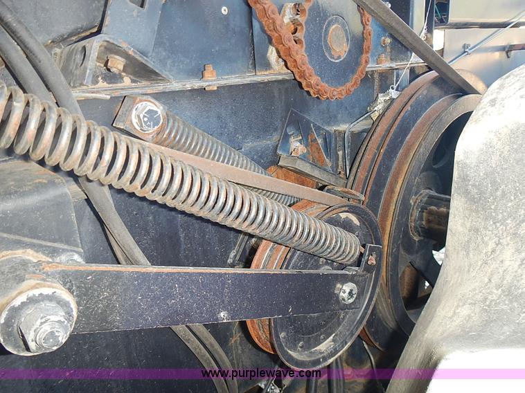 image for item J3250 1991 Gleaner R60 combine