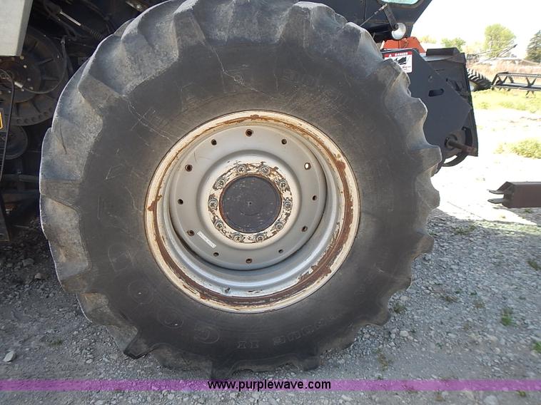 image for item J3250 1991 Gleaner R60 combine