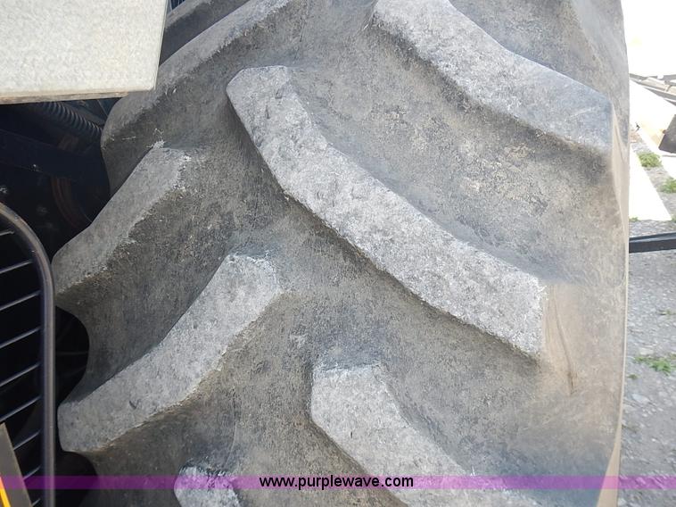 image for item J3250 1991 Gleaner R60 combine