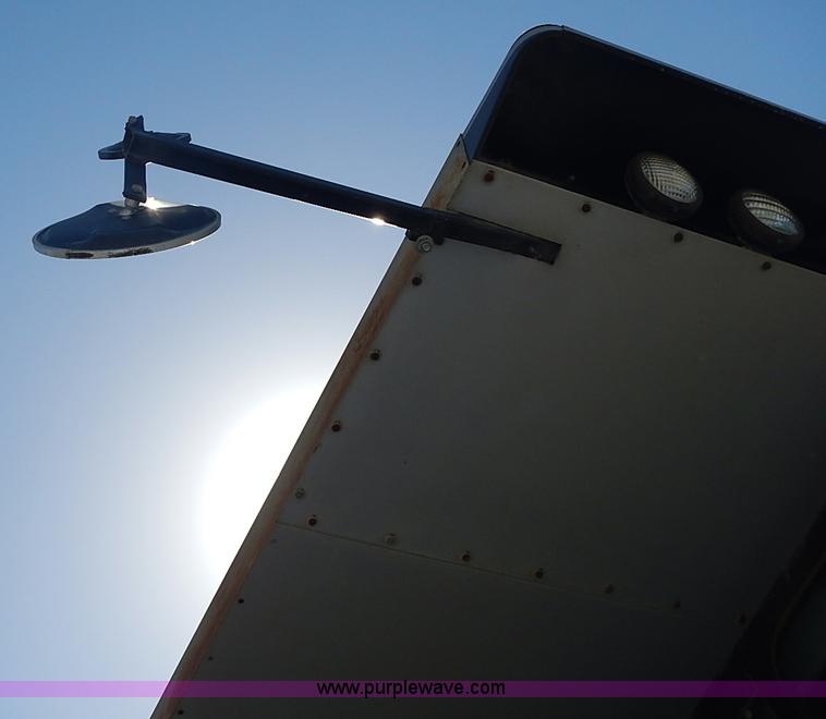 image for item J3250 1991 Gleaner R60 combine