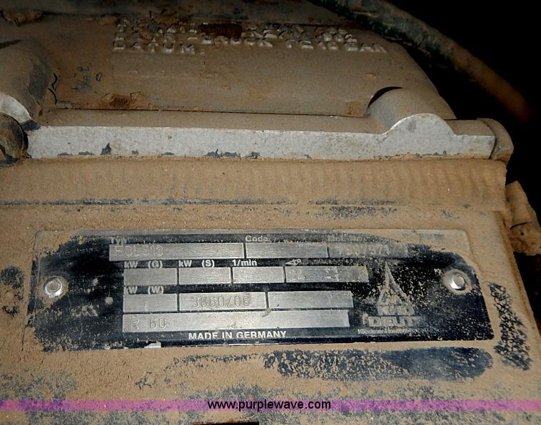 image for item J3250 1991 Gleaner R60 combine