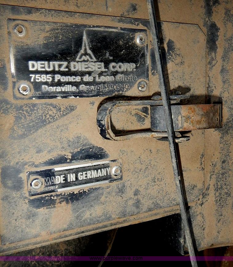 image for item J3250 1991 Gleaner R60 combine