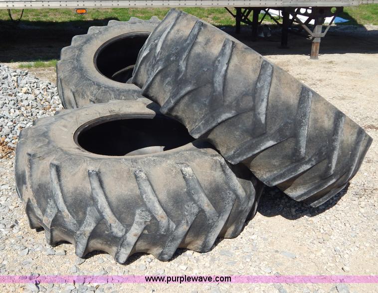 image for item Z9366 (4) Firestone All Traction Field & Road 23.1-34 tires