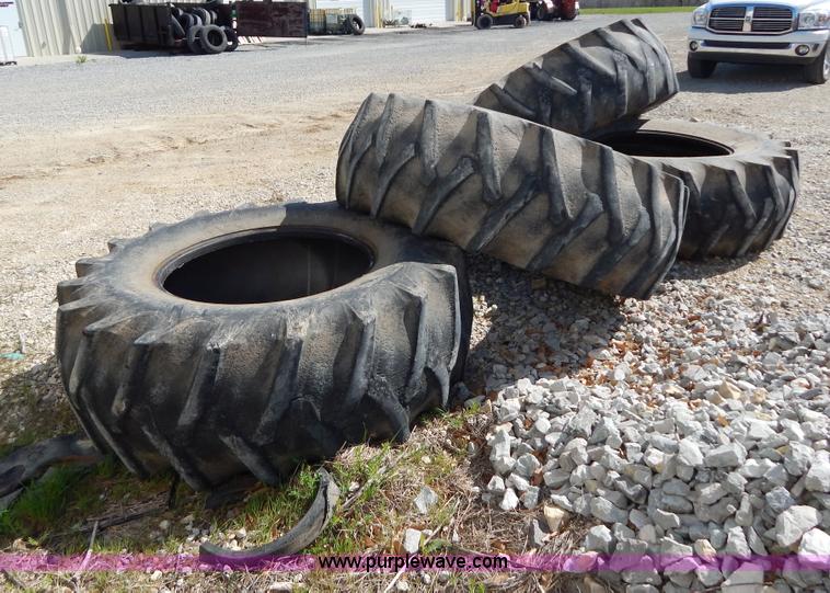 image for item Z9366 (4) Firestone All Traction Field & Road 23.1-34 tires