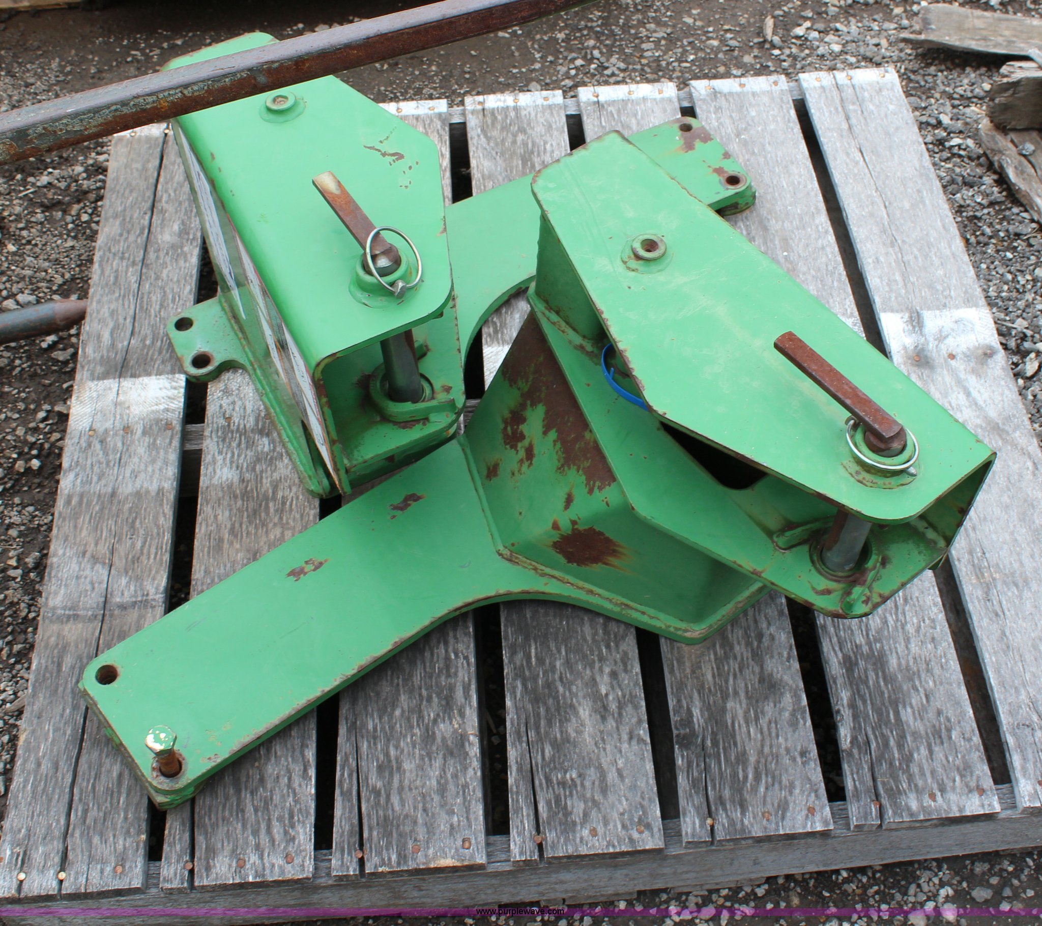 John Deere BW14252 loader brackets in Baldwin City, KS Item H2685