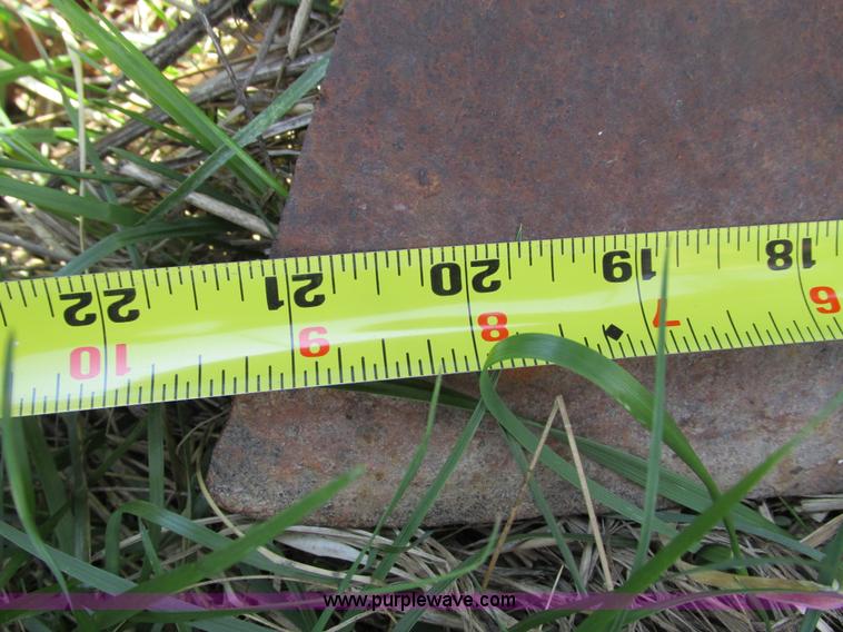 image for item AC9929 Massey-Ferguson 880 six bottom plow