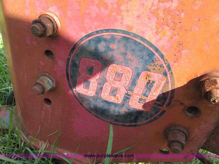 image for item AC9929 Massey-Ferguson 880 six bottom plow