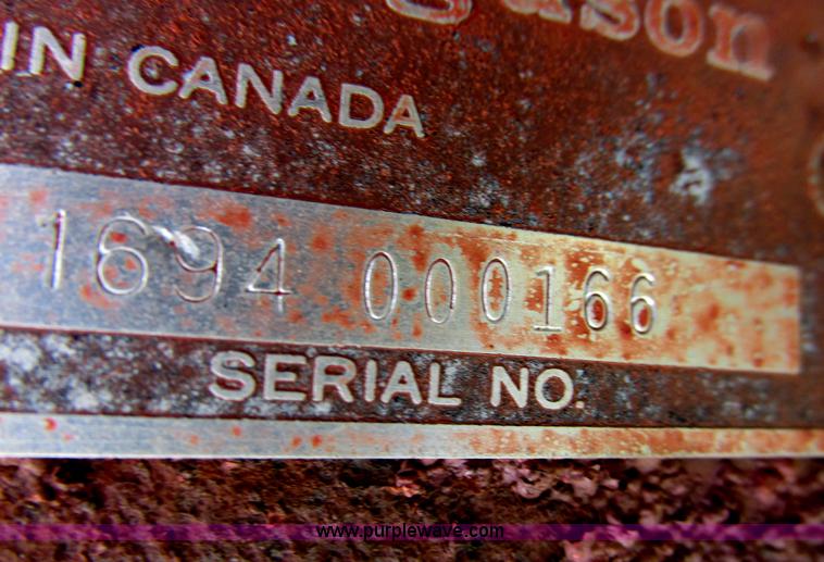 image for item AC9929 Massey-Ferguson 880 six bottom plow