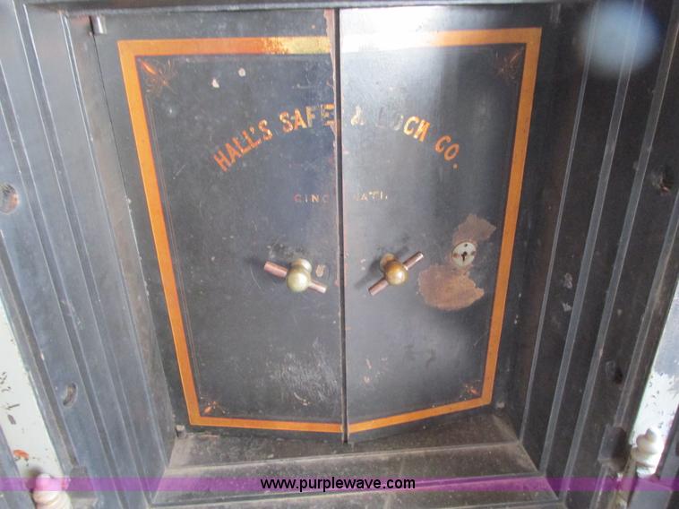 image for item AC9930 Hall's Safe and Lock Co. safe