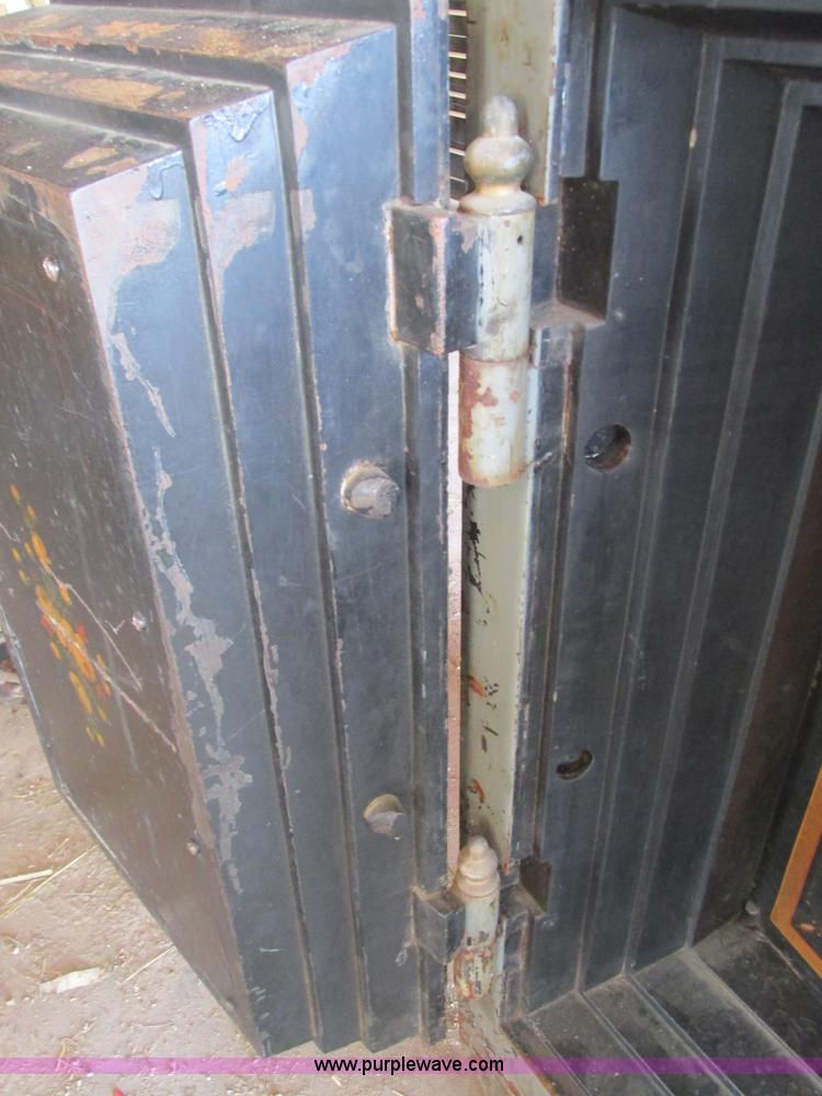 image for item AC9930 Hall's Safe and Lock Co. safe